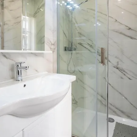 Modern - 1br-4p - Parc De Belleville Apartment